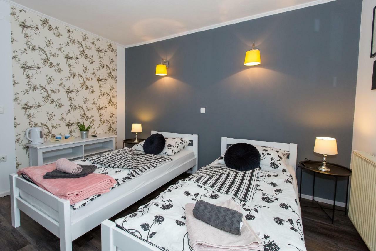 Rooms Malina Blejska Dobrava Bagian luar foto